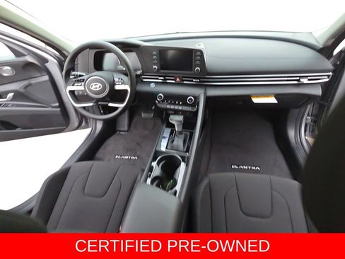 Certified 2026 Hyundai Elantra Hybrid FWD image 9