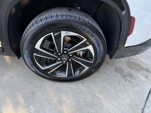 Used 2025 Buick Enclave Sport Touring image 36