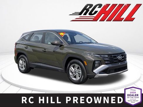Used 2025 Hyundai Tucson SE FWD image 1