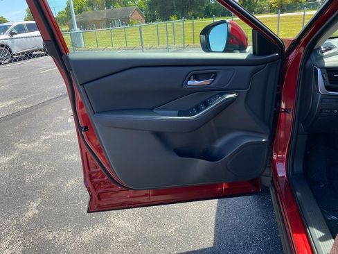 New 2026 Nissan Rogue SV image 12