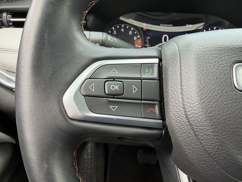 Used 2022 Jeep Compass Limited AWD/4WD image 25