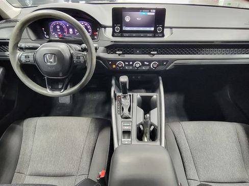 Certified 2023 Honda Accord EX image 18