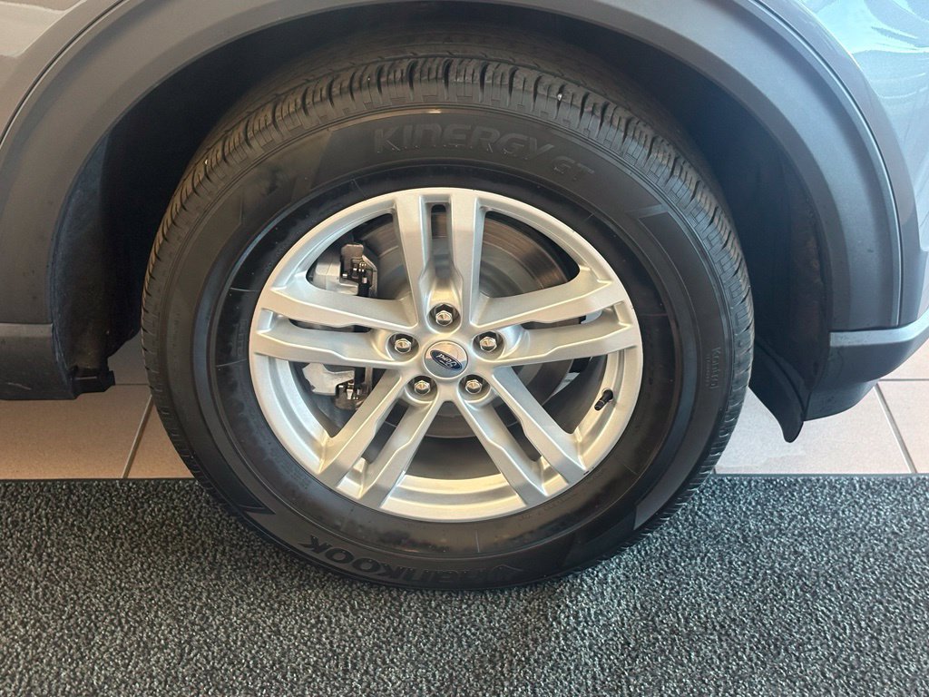 Used 2022 Ford Explorer XLT AWD/4WD image 17