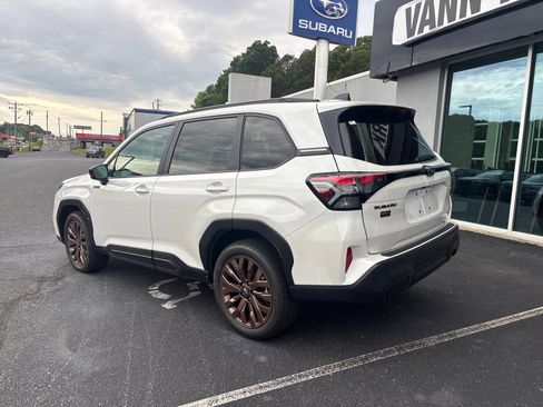 New 2026 Subaru Forester Touring AWD/4WD image 2