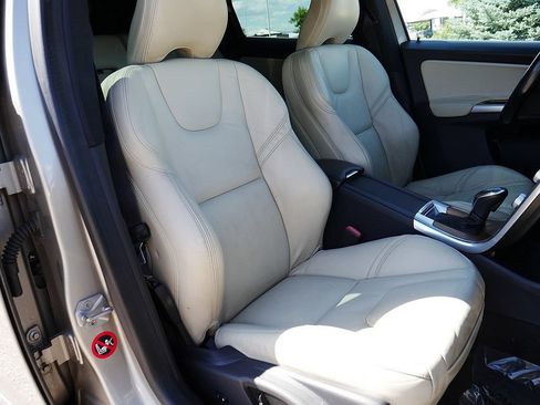 Used 2015 Volvo XC60 T5 w/ Climate Package AWD/4WD image 64