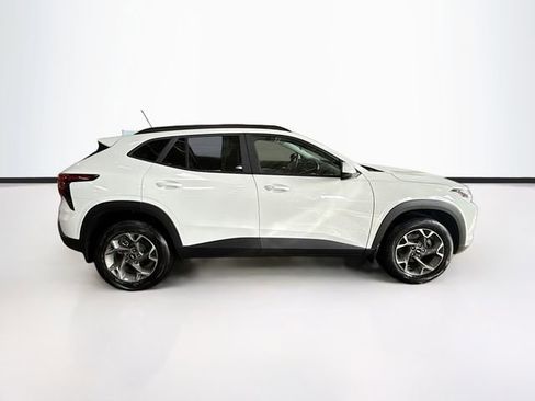 New 2026 Chevrolet Trax LT w/ Driver Confidence Package image 5