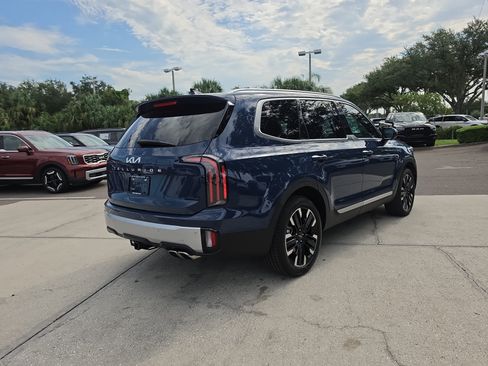 Used 2024 Kia Telluride SX w/ Towing Package FWD image 7