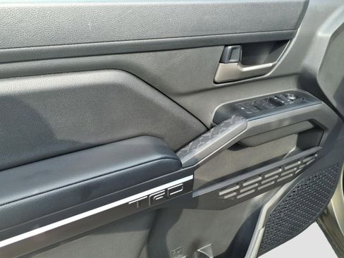 Used 2025 Toyota Tacoma TRD Off-Road AWD/4WD image 14