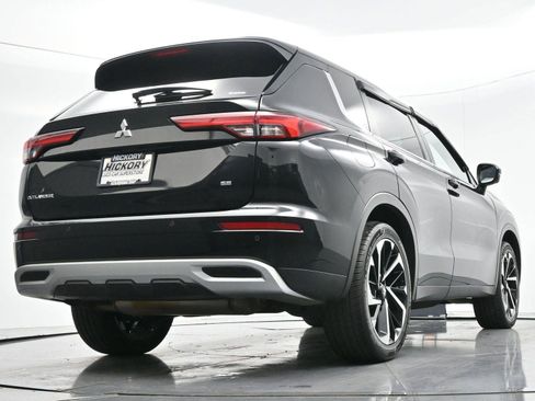 Used 2022 Mitsubishi Outlander SE image 47