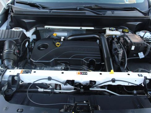 Used 2024 GMC Terrain SLT image 42