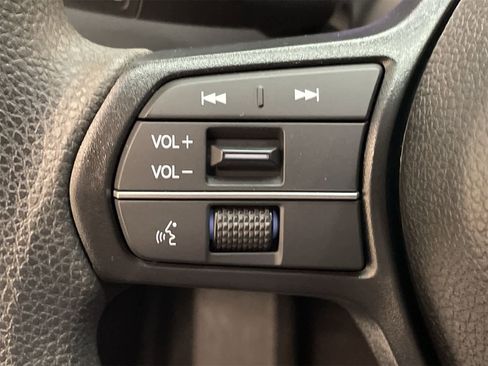 Used 2025 Honda Accord LX image 10