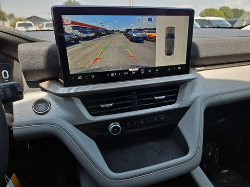 New 2026 Ford Explorer Active w/ Active Comfort Package RWD image 24