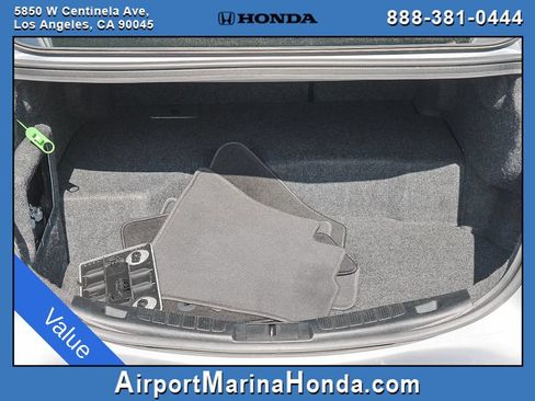Used 2020 Ford Fusion SE FWD image 20
