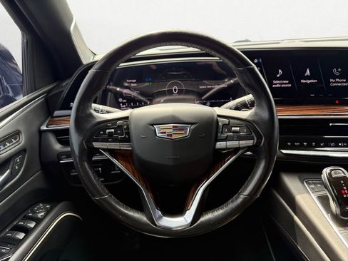 Used 2021 Cadillac Escalade ESV Premium Luxury w/ Driver Assist Tech Package AWD/4WD image 10