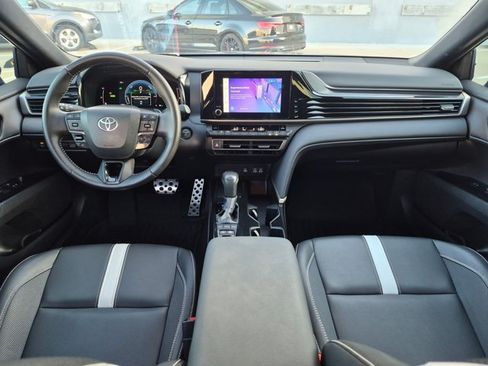 Certified 2025 Toyota Camry SE w/ Convenience Package FWD image 16
