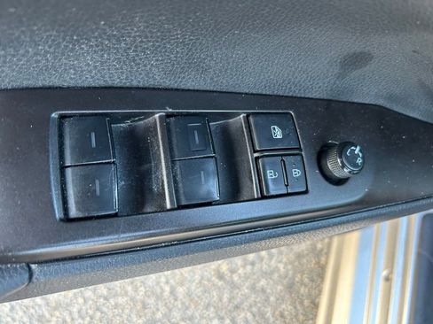 Used 2024 Toyota Camry SE FWD image 17