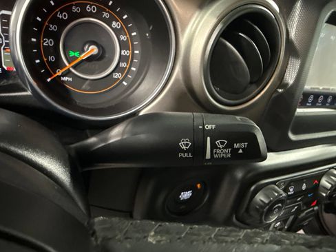 Used 2020 Jeep Wrangler Unlimited Sport S AWD/4WD image 37