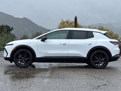 New 2026 Chevrolet Equinox EV LT w/ LPO, Blackout Package image 7