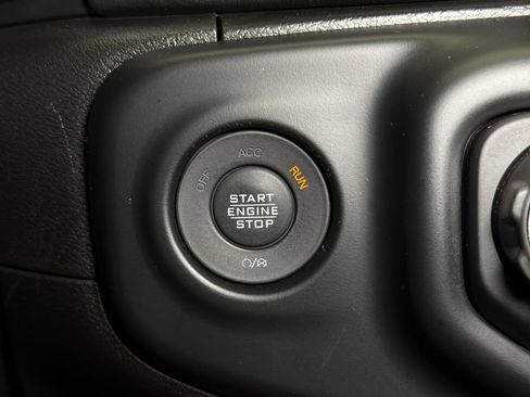 Used 2023 Jeep Wrangler Unlimited Sahara w/ Cold Weather Group AWD/4WD image 30
