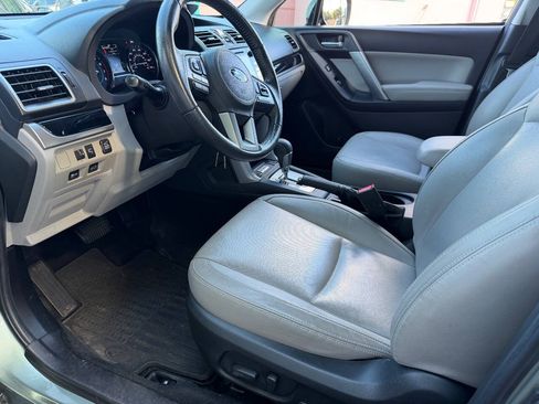 Used 2018 Subaru Forester 2.5i Limited w/ Popular Package #2 AWD/4WD image 2