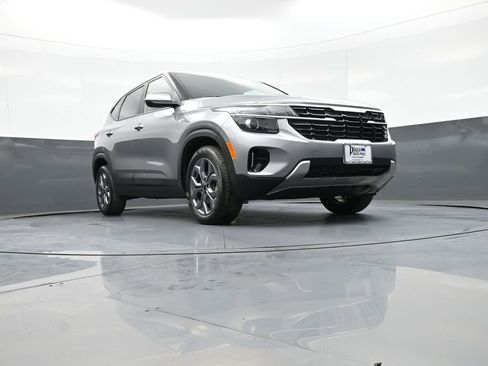 Certified 2024 Kia Seltos LX AWD/4WD image 27
