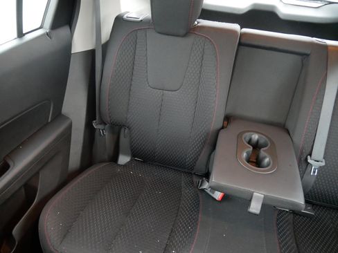 Used 2015 GMC Terrain SLE image 12