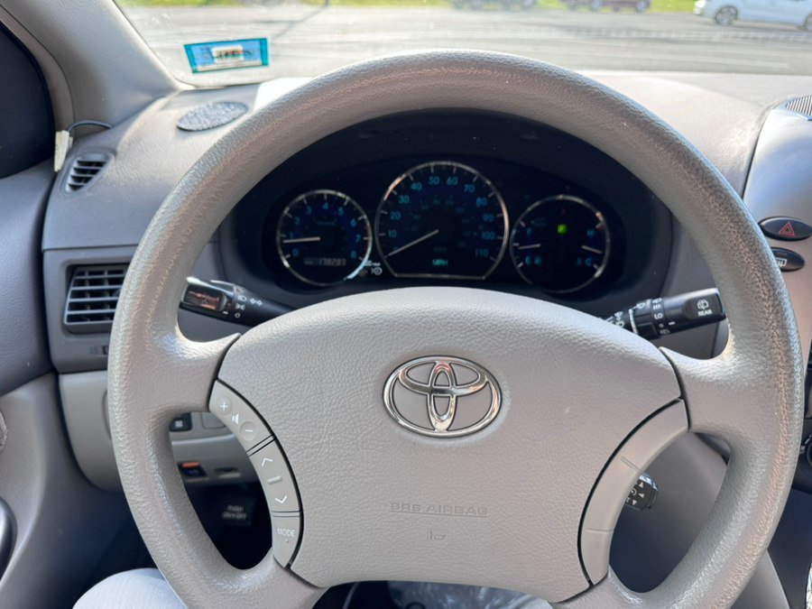 Used 2008 Toyota Sienna LE FWD image 16