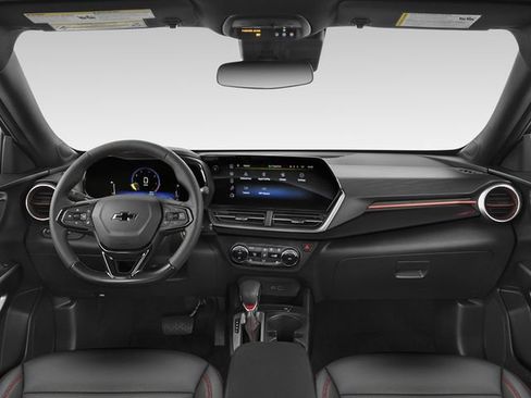 Used 2025 Chevrolet Trax RS w/ Sunroof Package FWD image 3