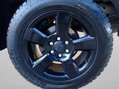 Used 2017 GMC Sierra 1500 SLE w/ SLE Value Package image 6