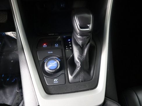 Used 2019 Toyota RAV4 XSE image 44