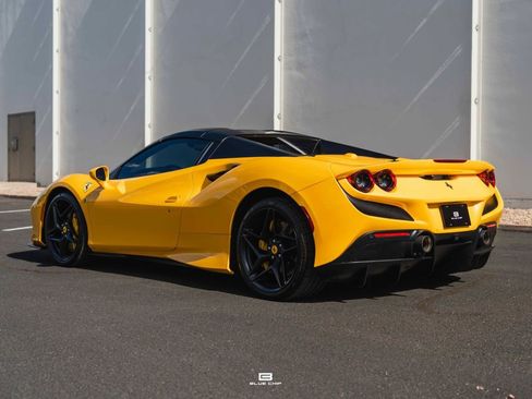 Used 2021 Ferrari F8 Tributo RWD image 15