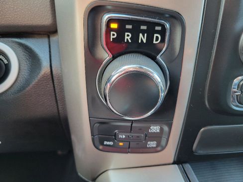 Used 2016 RAM 1500 Classic SLT w/ Luxury Group AWD/4WD image 15
