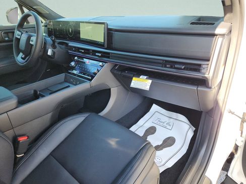 New 2026 Hyundai Santa Fe Calligraphy image 11