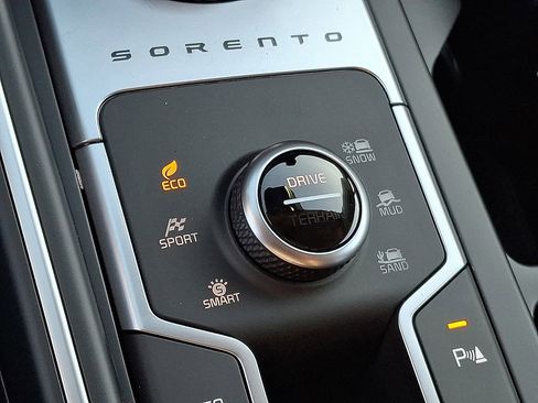 New 2026 Kia Sorento EX AWD/4WD image 11