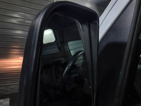 Used 2022 Mercedes-Benz Sprinter 2500 image 28