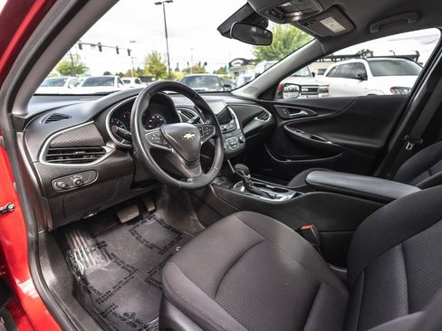 Used 2024 Chevrolet Malibu RS FWD image 15