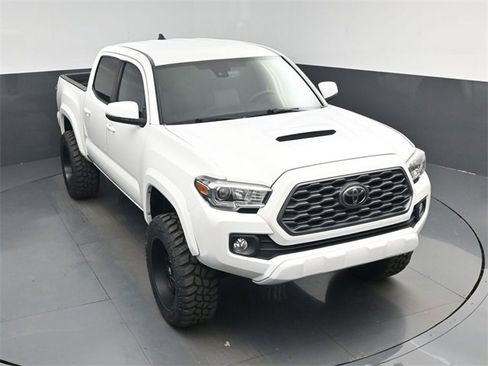 Used 2020 Toyota Tacoma TRD Off-Road image 34