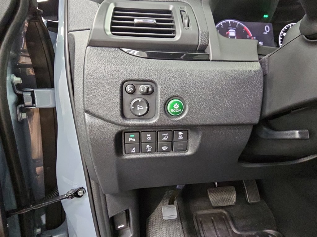 Used 2025 Honda Ridgeline Black Edition image 29