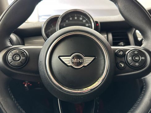 Used 2016 MINI Cooper 2-Door Hardtop FWD image 11