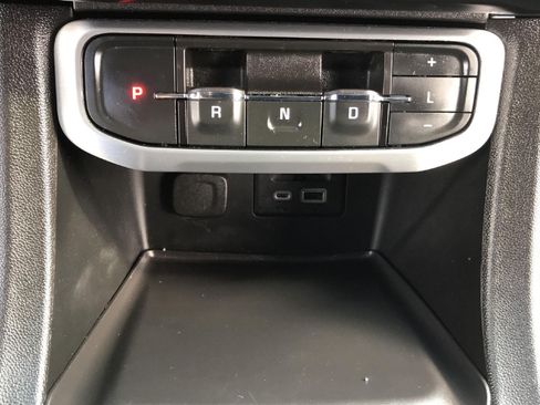 Certified 2023 GMC Acadia SLT w/ Elevation Edition AWD/4WD image 16