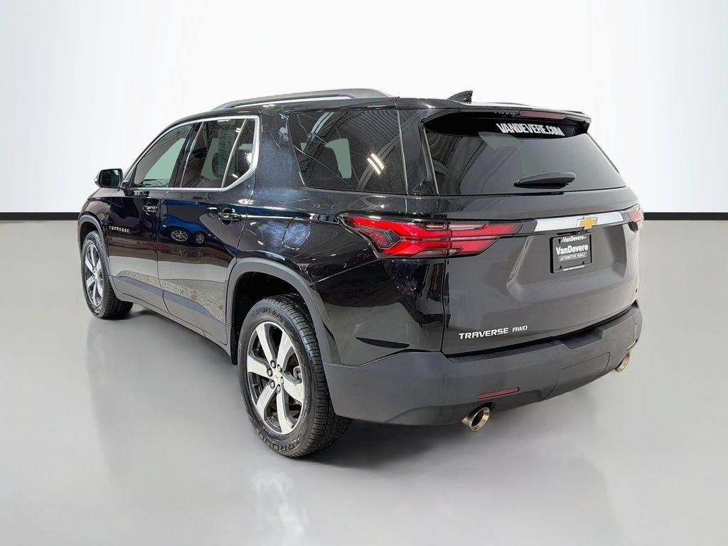 Used 2023 Chevrolet Traverse LT w/ LT Premium Package AWD/4WD image 7