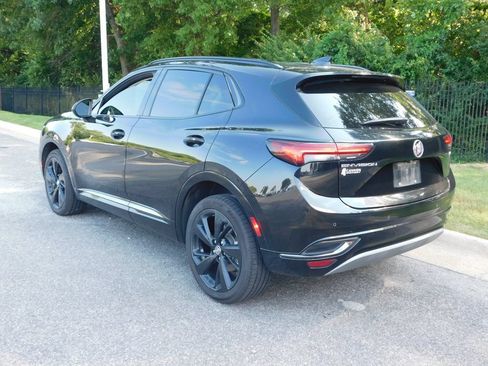 Used 2022 Buick Envision Essence w/ Technology Package I FWD image 3