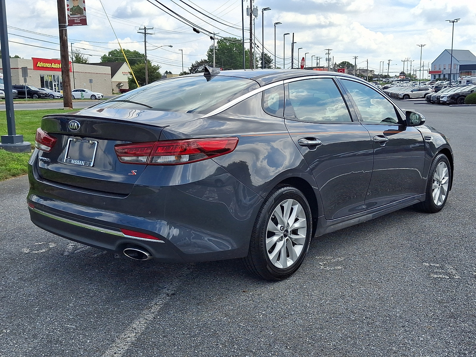 Used 2018 Kia Optima S w/ Panoramic Sunroof Package FWD image 7