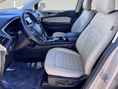 Used 2018 Ford Edge SEL w/ Equipment Group 201A image 11