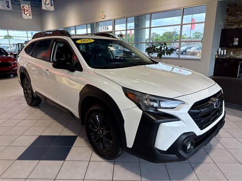 Used 2025 Subaru Outback Onyx Edition AWD/4WD image 1