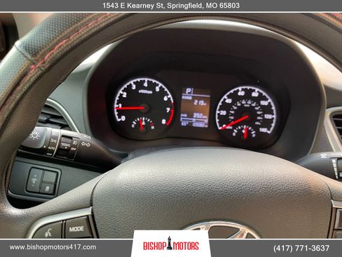 Used 2022 Hyundai Accent SEL image 20