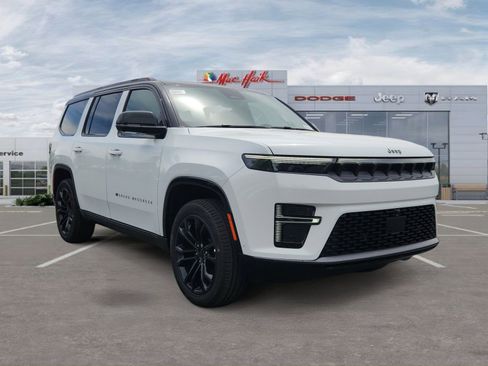 New 2026 Jeep Grand Wagoneer Summit AWD/4WD image 7
