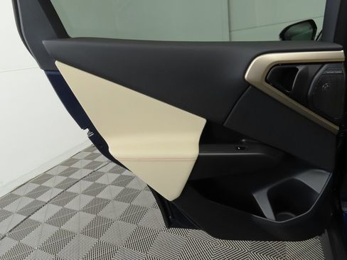 Used 2025 BMW X3 xDrive30i w/ Premium Package image 27