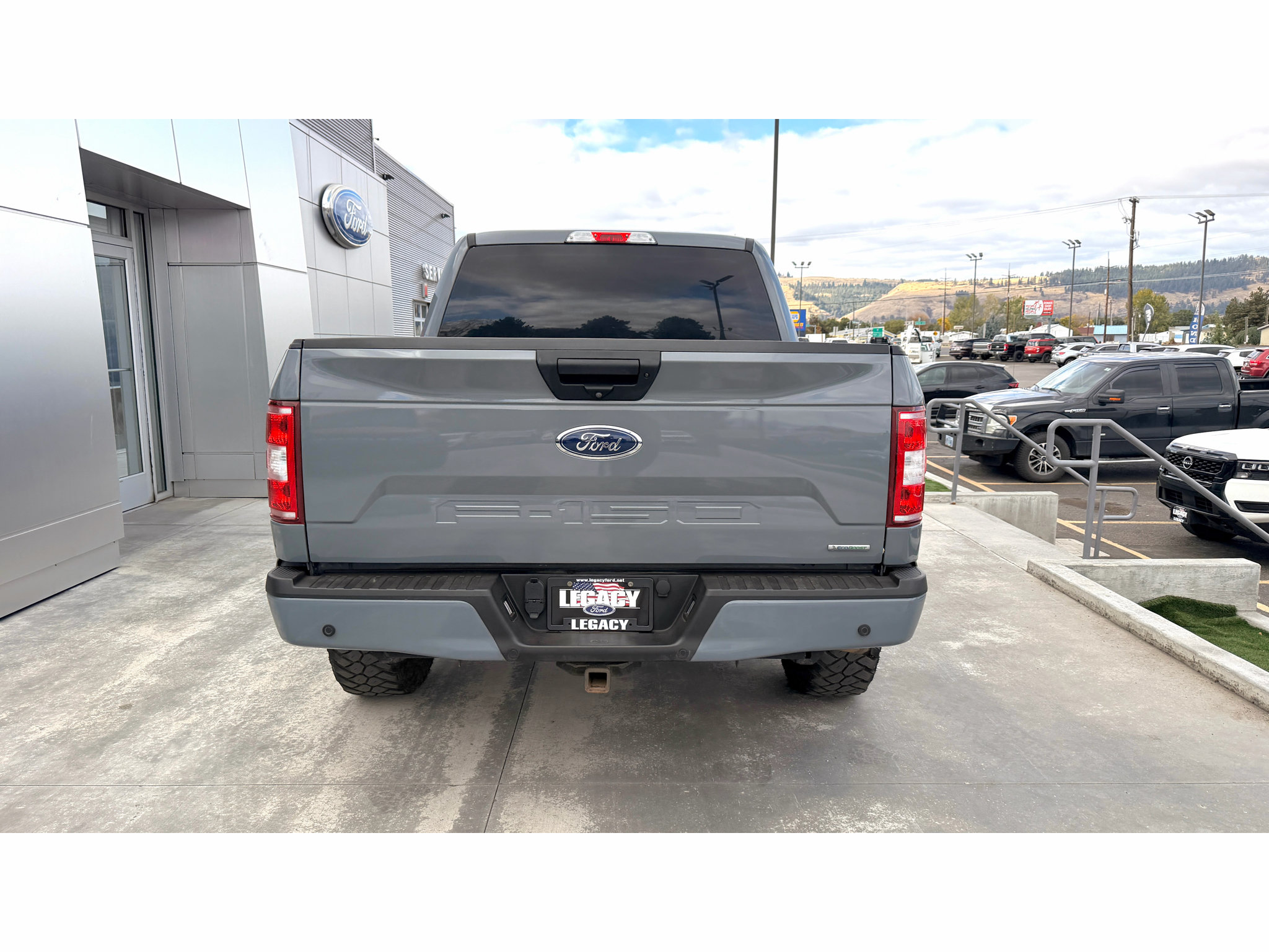 Used 2019 Ford F150 XL w/ Equipment Group 101A Mid AWD/4WD image 8