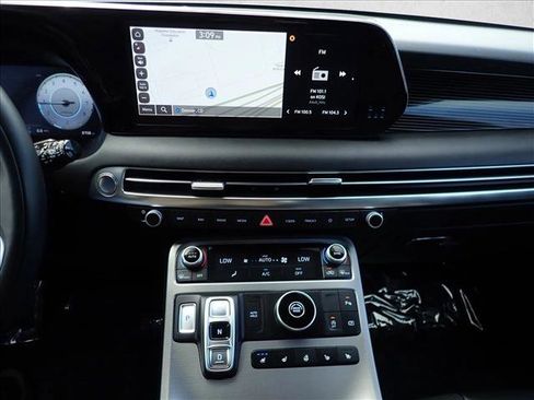 Used 2025 Hyundai Palisade Calligraphy FWD image 18